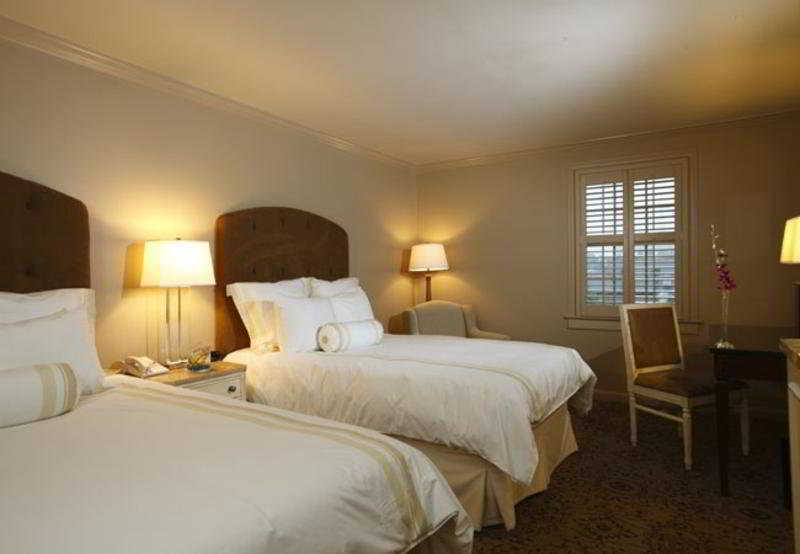 Dauphine Orleans Hotel Новый Орлеан Номер фото